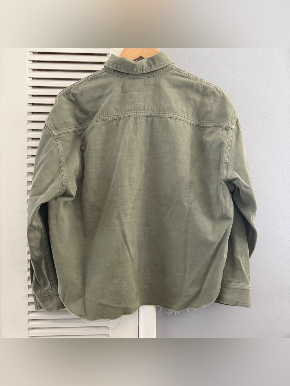 AMO Olive Green  Cropped Oversized Style Cotton Linen Button-Up Shirt - Picture 7 of 12